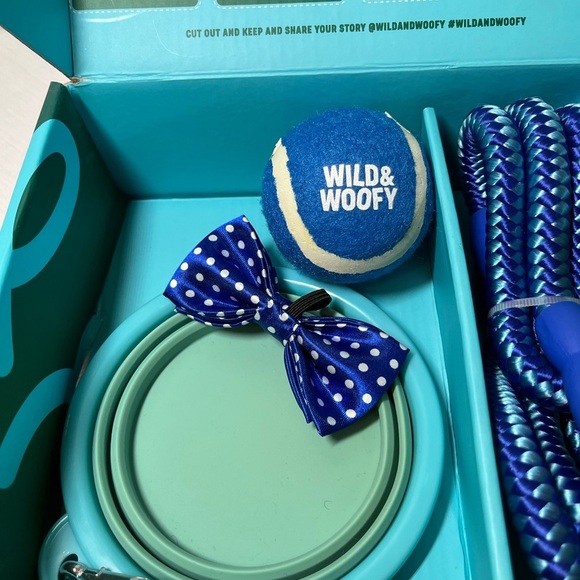 Dog Set. Collapsible bowl, leash, bow, tennis ball. NEW - Picture 3 of 10